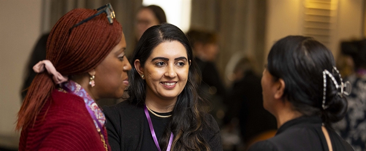 Supporting Ethnic Minorities into Leadership